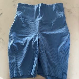 Lululemon short
